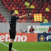 Reabilitat de Kyros Vassaras  Revenit în Liga 1,  asistentul pedepsit  după scandalul de la U Craiova - Dinamo a primit și meci în Europa