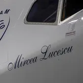 Cum arată aeronava „Mircea Lucescu”   FOTO+VIDEO.  TAROM a publicat imagini noi cu  avionul care va purta numele marelui antrenor.  Este ultra-modern