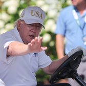 Trump, imagine incredibilă   FOTO.  Președintele american joacă golf  protejat de un lansator de rachete