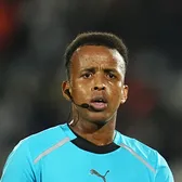 Revanșa acuzatului   „Centralul” somalez legat de teroriști  după ce i s-a refuzat Mondialul arbitrează acum Supercupa Europei