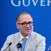 Manevră revoltătoare  Campionii sunt neplătiți, dar ANS dă  173.000 de euro pe renovarea unor băi!  Cum au fost mutați banii sportivilor
