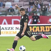 Corbu, pe val în Ungaria  Românul a fost decisiv pentru calificarea lui  Ferencvaros  în play-off-ul Europa League, după reușita din tur