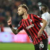 Bătaie pe Drăguș  Șumudică  vrea să-l deturneze  din drumul spre FCSB: „O să discut cu finu'”
