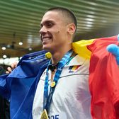 David Popovici, un mesaj cât o țară  Supercampionul a pus din nou România pe harta lumii, apoi a scris  trei cuvinte care le-au mers direct la inimă românilor