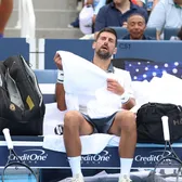Surpriză uriașă la Cincinnati!   Novak Djokovic, eliminat  de un adversar venit din calificări! Imagini îngrijorătoare cu sârbul