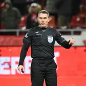 S-a pozat cu Istvan Kovacs    Celebrul lider de galerie din România,  imagine neașteptată cu arbitrul FIFA