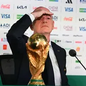 Scandal la vârful FIFA  Un director de top a fost demis după ce  l-a criticat aspru pe Infantino