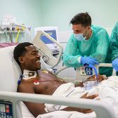 S-a trezit din comă    FOTO:  Jucătorul din Serie A care era aproape să se înece,  în stare stabilă  » Ce discuție a purtat cu doctorul