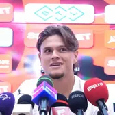 Soro l-a dus pe Pascual la „Luca”😆  Fundașul spaniol s-a mirat când a ajuns în  centrul Bucureștiului:  „De ce sunt atâtea?” + Alte declarații de la conferință