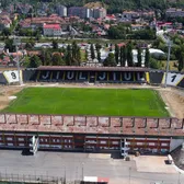 Resuscitarea unei arene ruginite   VIDEO+FOTO:   Reportaj la stadionul din Petroșani,  renovat pentru a deveni „casa” Corvinului. După 19 ani, aici se va juca fotbal de Liga 1