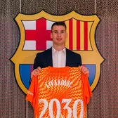 Barcelona nu se oprește   Catalanii  au transferat un portar  de la o echipă din estul Europei
