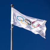 Adus în cătușe de mascați!   FOTO-VIDEO.  Șeful Comitetului Olimpic, arestat preventiv. E acuzat de corupție »  Șocant: nu poate fi demis!