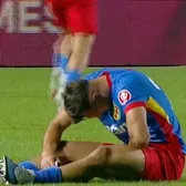 Politic s-a rupt din nou!   FOTO.  A rezistat doar 18 minute în FCSB - UTA!  Un singur coechipier i-a sărit în ajutor