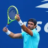 „Îți ucidem familia”  Berrettini spune că a primit amenințări cu moartea de la pariori »  Controversă după  anunțarea noului sponsor al US Open