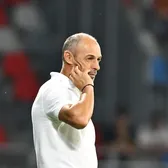 „Mai bine 5-0 decât un 2-1 de rahat”  Andone speră ca umilința cu FCSB  să-i trezească jucătorii:  „Vom lua măsuri”