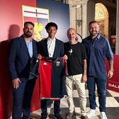 Șucu l-a transferat pe fiul lui Robinho  Impresarul care a intermediat  mutarea la Genoa  dezvăluie, pentru  GOLAZO.ro,  detaliile afacerii