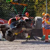 Leclerc, accident violent la Monza   FOTO:   Pilotul Ferrari,  nevoit să abandoneze  în MP al Italiei, după ce a făcut praf monopostul