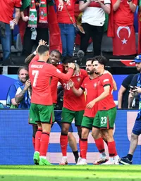 CONTROL TOTAL  Portugalia a dominat Turcia cap-coadă, cu un autogol comic inclus, și  e calificată