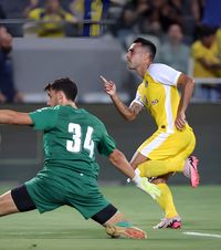 Spioni Maccabi Tel-Aviv a câștigat  Supercupa Israelului . Pintilii și Charalambous au urmărit din tribune adversara lui FCSB