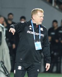 „Am fost echipa mai bună”   Neil Lennon  consideră că Rapid merita victoria cu CFR + transferă un portar