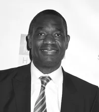 Dikembe Mutombo a murit  Legendarul jucător din NBA avea 58 de ani și era bolnav de cancer