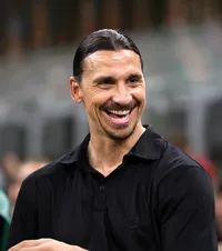 „La mulți ani, Zlatan”  Ibrahimovic și-a făcut cadou de ziua lui un  Ferrari SF90 XX Spider rossonero  de 850.000 de euro