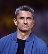 „Ne-ați furat!”  Răzvan Lucescu , acuzat că a provocat la finalul meciului AEK - PAOK! 