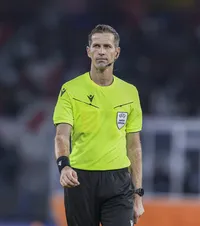 Europa League  UEFA a ales brigada de arbitri pentru partida  FCSB - Midtjylland . „Centralul”, acuzat că a distrus un meci european anul trecut