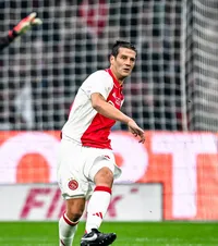 Meciul legendelor   Cristi Chivu, titular  în partida prin care Ajax a sărbătorit 125 de ani » Victorie cu Real Madrid + Chivu: „Am avut discuții cu Ajax”