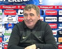 „S-a născut să joace fotbal”   Gică Hagi : „Nu am de ce să vorbesc despre Ianis”. Patru minute mai târziu, tot despre fiul său vorbea 😁