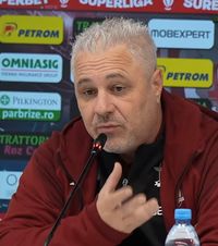 Șumudică, uimit de Petrolul  Cum a prefațat duelul cu ploieștenii și  lupta pentru play-off : „Nu e întâmplător!” + anunț privind transferurile la Rapid