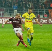 Rapid - Petrolul 1-1 Rezultatul din „ Primvs Derby ” îi avantajează pe ploieșteni