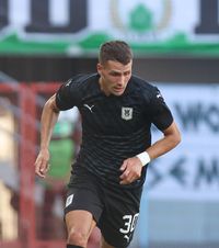 Florucz n-ar zice nu  Fotbalistul austriac de origine română, pe lista unei echipe de  Liga Campionilor : „Prietenii mei sunt acolo”