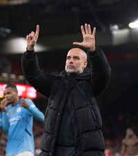 Scandalul Guardiola - Mourinho continuă  Pep se simte persecutat: „ Ne vrea retrogradați!  Încă unul din țara asta și mulți din toată lumea”