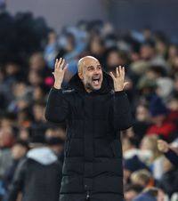 Guardiola a sărit la un fan   VIDEO:  Reacția  furioasă  a tehnicianului s-a viralizat: „Vrei să știi cum este să pierzi?”