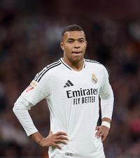 Dezvăluirile lui Mbappe  Starul francez, la un pas să  nu semneze  cu Real Madrid! „Ce rost are dacă pui capăt carierei fratelui tău?”