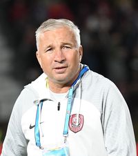 Scuze ireale  Dan Petrescu  aruncă vina pe „spioni” pentru eșecul cu U Cluj: „L-am văzut în bloc, ne filma și n-am putut face nimic”