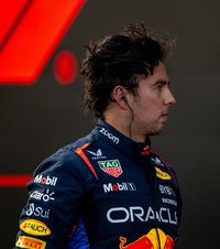 Coleg nou pentru Verstappen Red Bull a hotărât  cine îi va lua locul lui Sergio Perez , după sezonul dezastruos al pilotului mexican