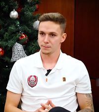 „Plângeam în fiecare seară”  Louis Munteanu , dialog deschis despre sacrificiile pentru fotbal: „Părinții au făcut totul pentru mine, acum muncesc pentru ei”