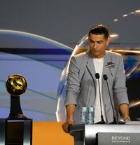 „Voi fi la un club mare!”  Cristiano Ronaldo  a vorbit despre viitorul său + atac la Balonul de Aur: „O spun în fața tuturor!”