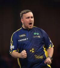 „S-a născut o stea” Fascinanta poveste a lui Luke Littler, 17 ani,  cel mai tânăr campion mondial la darts.  Joacă de când era în pamperși!