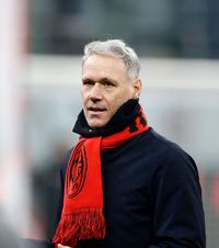 Van Basten iese la atac   Fostul câștigător al Balonului de Aur  pune tunurile pe principala țintă a celor de la AS Roma: „Nu are nicio abilitate fotbalistică”