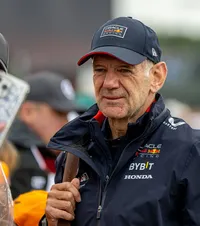 Verstappen, la Aston Martin? „Geniul” Formulei 1, Adrian Newey, i-a pregătit campionului mondial  cel mai mare contract  din istoria sportului