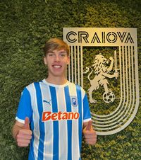 Craiova, transfer de perspectivă  Oltenii au semnat cu Marcus Păcurar, un „fost junior la școala de fotbal condusă de  Francesco Totti ”