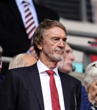 Începe curățenia la United Sir Jim Ratcliffe vrea să concedieze aproape  200 angajați