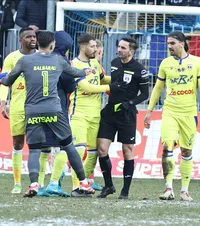 Vassaras a dat verdictul  Șeful CCA le-a transmis arbitrilor de la Petrolul - UTA 0-1 care sunt  deciziile corecte  în cele două faze controversate