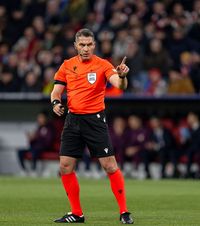 Istvan Kovacs, cel mai bun sezon în UCL   Ce cifre a atins  arbitrul român, ce poate reuși, câți bani ar putea câștiga în total