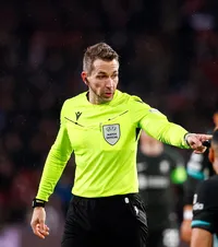 Arbitru german la FCSB - Lyon  Cine este  Tobias Stieler , „centralul” care va conduce partida de la București