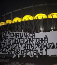 Mesajul fanilor olteni   Bannerul afișat  de suporterii Universității Craiova la Arena Națională, înaintea meciului cu FCSB