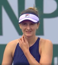 Victorie pentru Irina Begu  Sportiva  s-a calificat în turul 2  la Indian Wells. Următorul adversar + programul româncelor